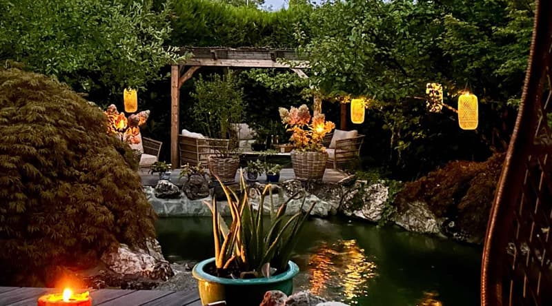 Villa familiale d'exception avec piscine et jardin enchanteur (13)
