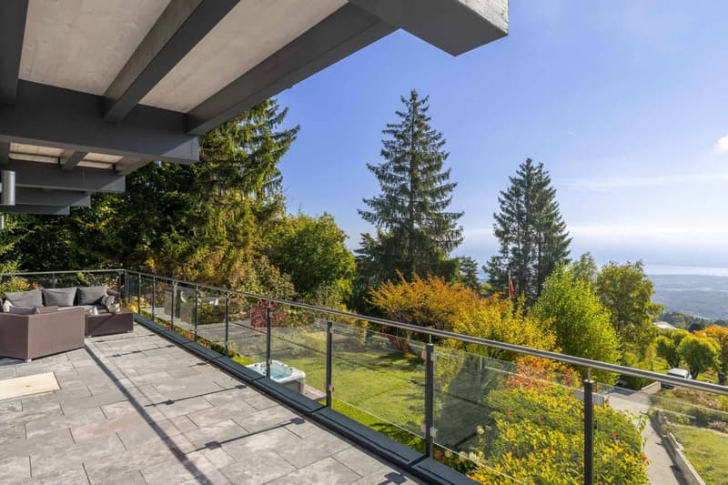 Villa contemporanea ad Arzier con vista panoramica & efficienza energetica (2)