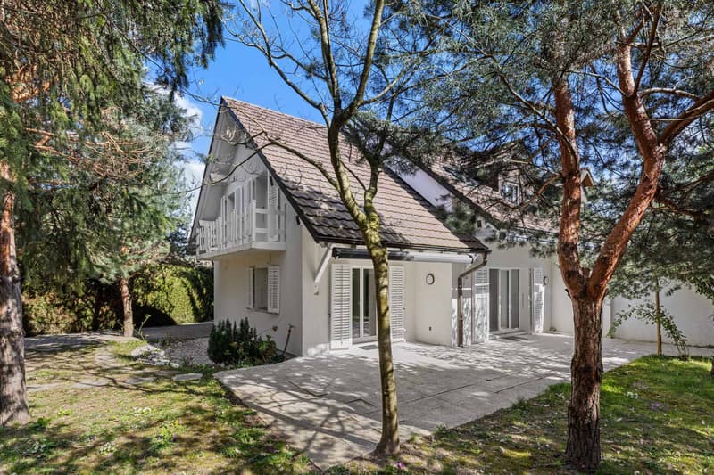 Elégante villa rénovée avec grand jardin à l'abri des regards et studio privé à Commugny (3)
