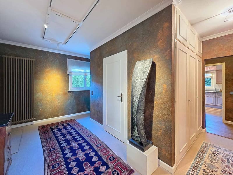 Elegant house with private garden in the heart of Terre-Sainte (5)