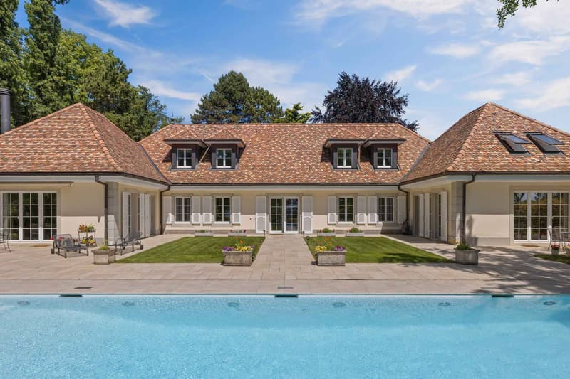 Exceptional estate on the first line of the lake (3)