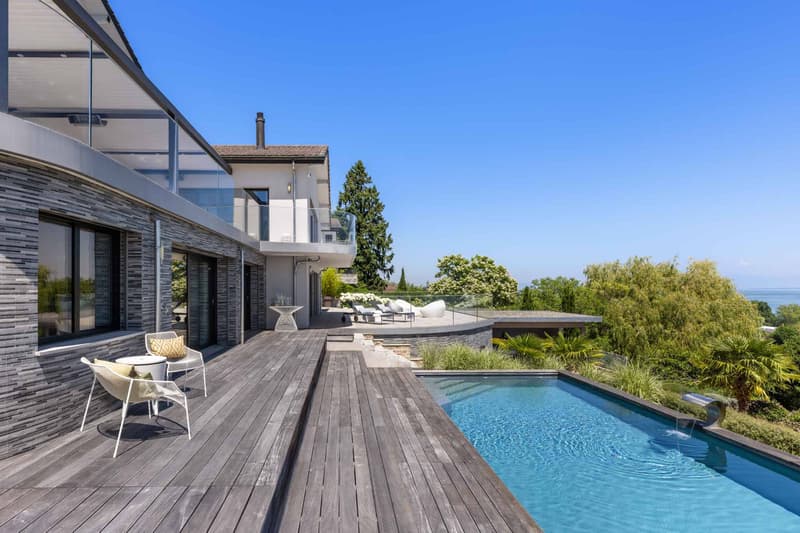 Villa d'exception avec vue spectaculaire sur le Léman (4)