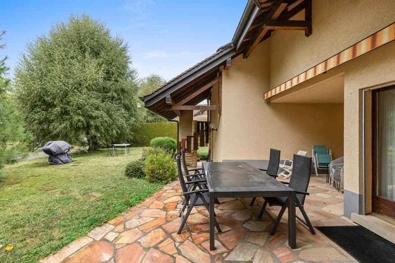 Maison familiale avec studio indépendant aux portes de Nyon (12)