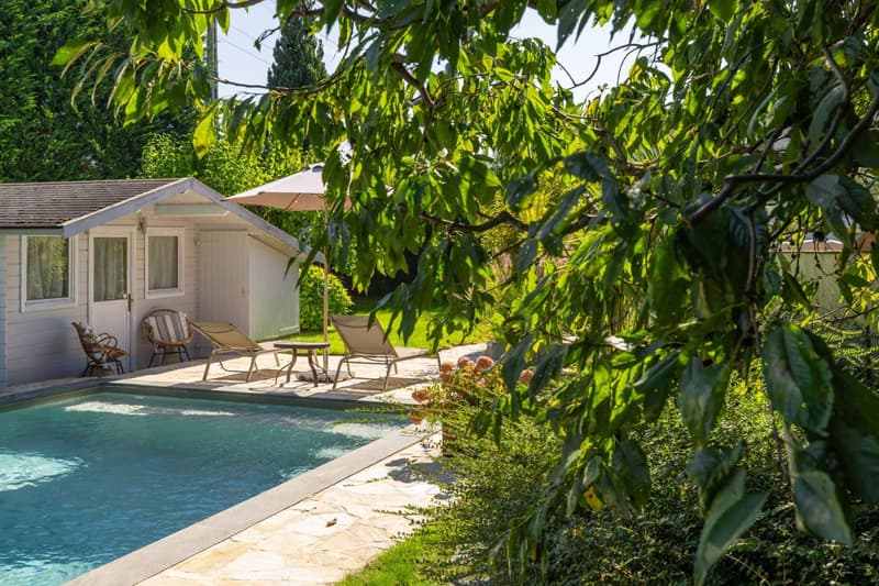 Villa individuelle de charme avec piscine et beaux volumes (11)