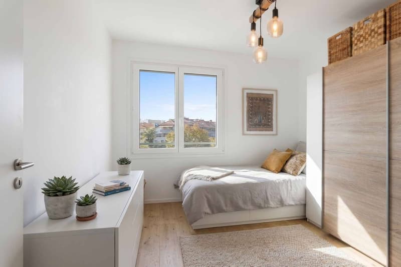 Appartement de 5 pièces rénové en 2025 à 3 minutes du tram (8)