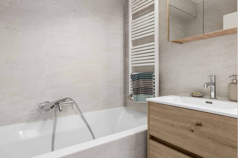 Appartement de 5 pièces rénové en 2025 à 3 minutes du tram (9)