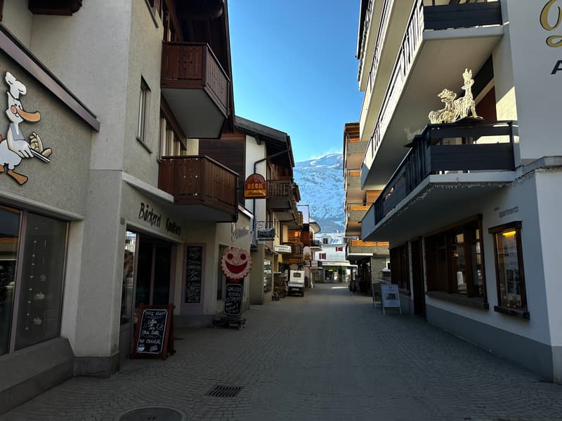 Top-Gelegenheit: Attraktives Mietobjekt an bester Lage in Saas-Fee (3)