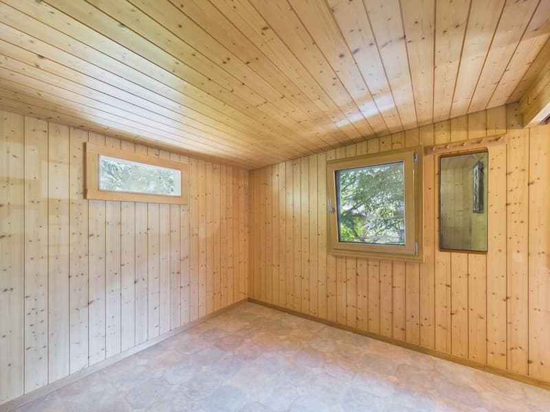 Chalet di campeggio accogliente e resistente all'inverno, situato in una posizione tranquilla vicino a un ruscello (4)
