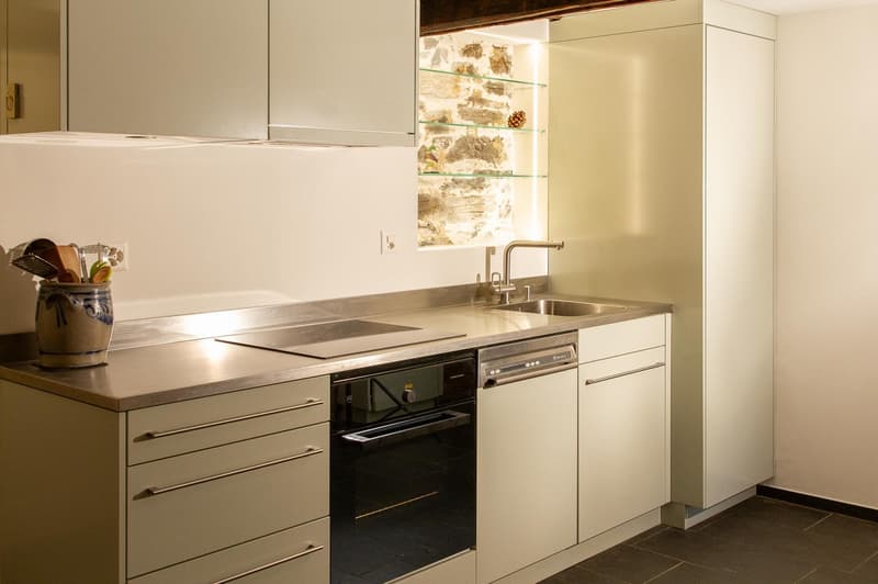 3.5-Zimmer-Wohnung in Hohtenn – Historischer Charme mit eigenem Garten (4)