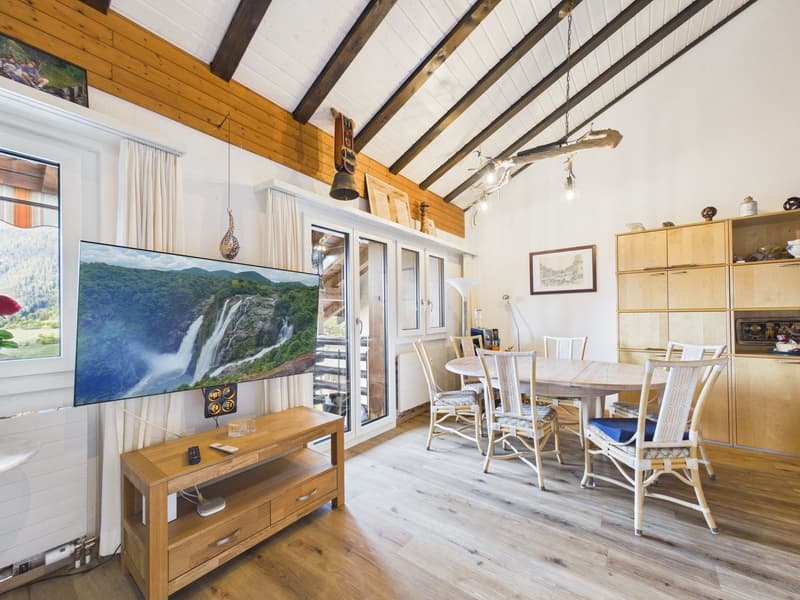Grosszügige 4.5-Zimmer-Duplex-Attikawohnung mit Panoramablick in Ernen (3)