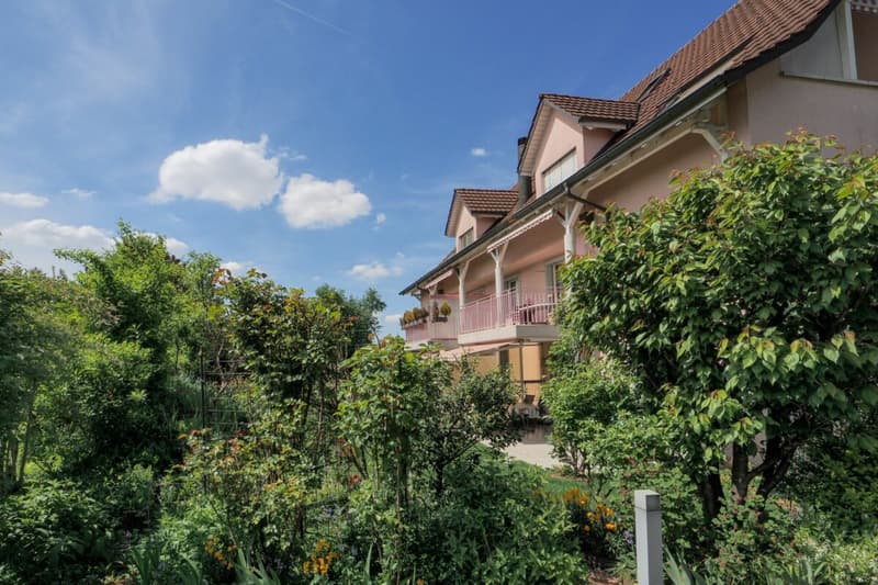 Appartement spacieux 3.5 (4.5) pièces au milieu du verdoyant (15)