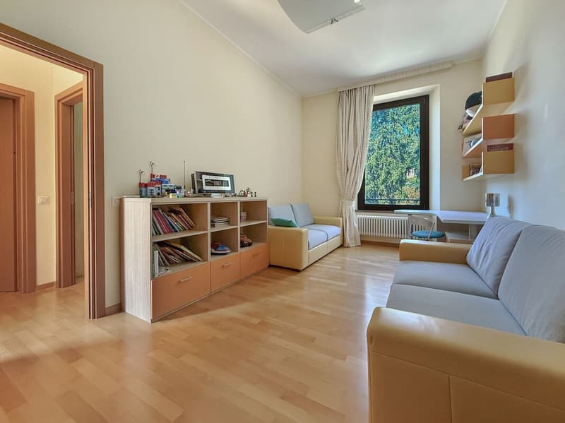 Luxurious 4.5-room apartment with a magnificent lake view (7)