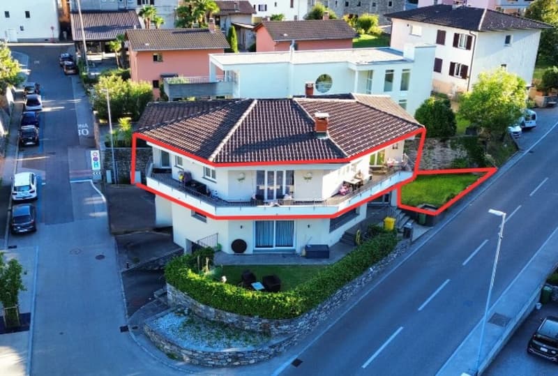 Appartement 5,5 pièces au 1er étage, avec parking couvert et terrasse dans une maison mitoyenne (7)