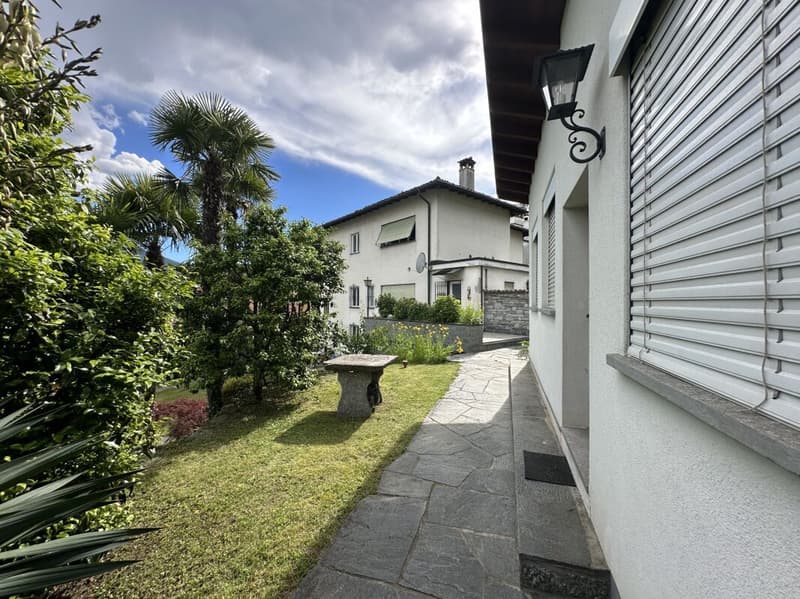 Oasi di Charme: Elegante Appartamento Vintage con Giardino (32)