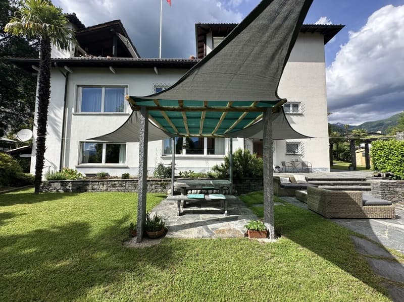 Oasi di Charme: Elegante Appartamento Vintage con Giardino (23)