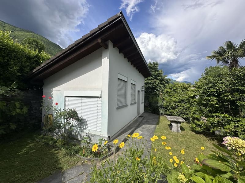 Oasi di Charme: Elegante Appartamento Vintage con Giardino (31)