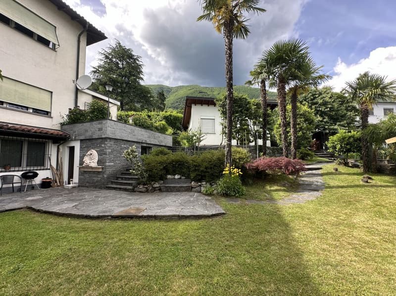 Oasi di Charme: Elegante Appartamento Vintage con Giardino (13)