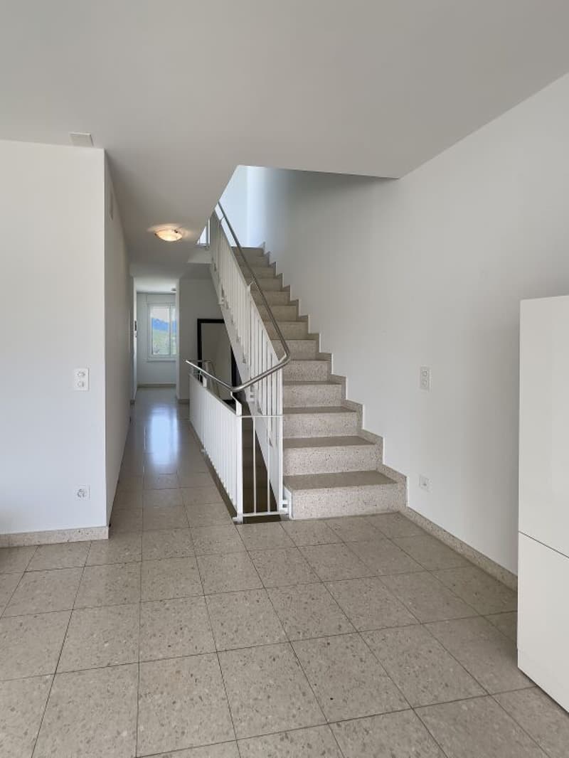Appartamento triplex di 4 ½ locali, con 4 posteggi (5)