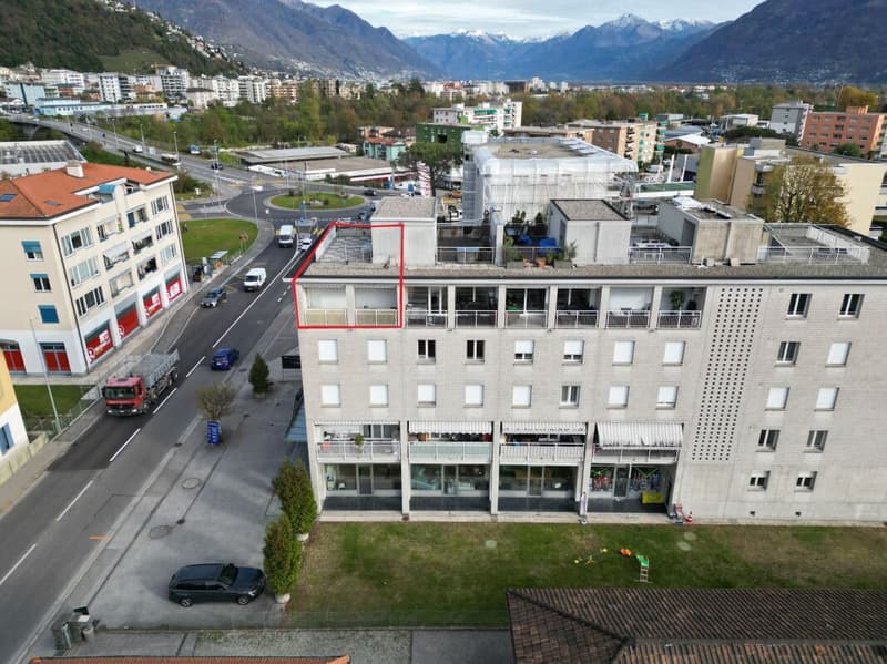 Appartamento triplex di 4 ½ locali, con 4 posteggi (4)