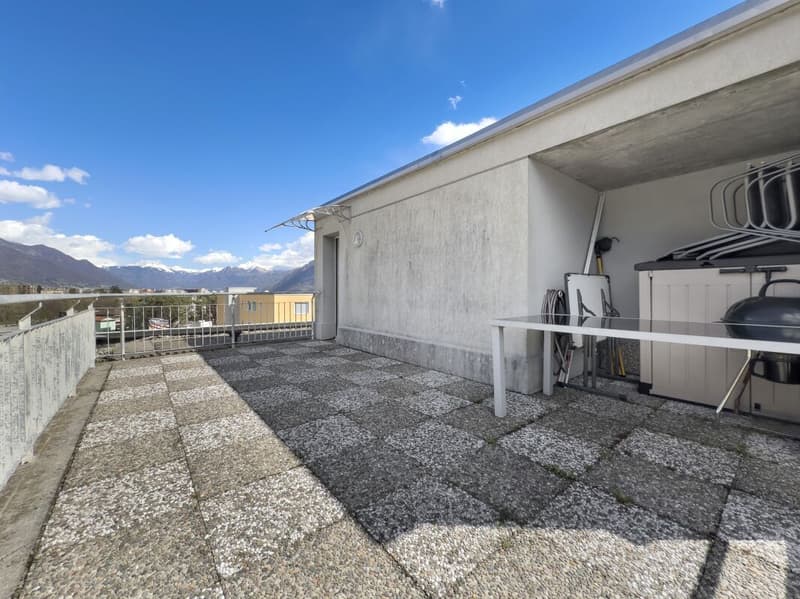 Appartamento triplex di 4 ½ locali, con 4 posteggi (8)