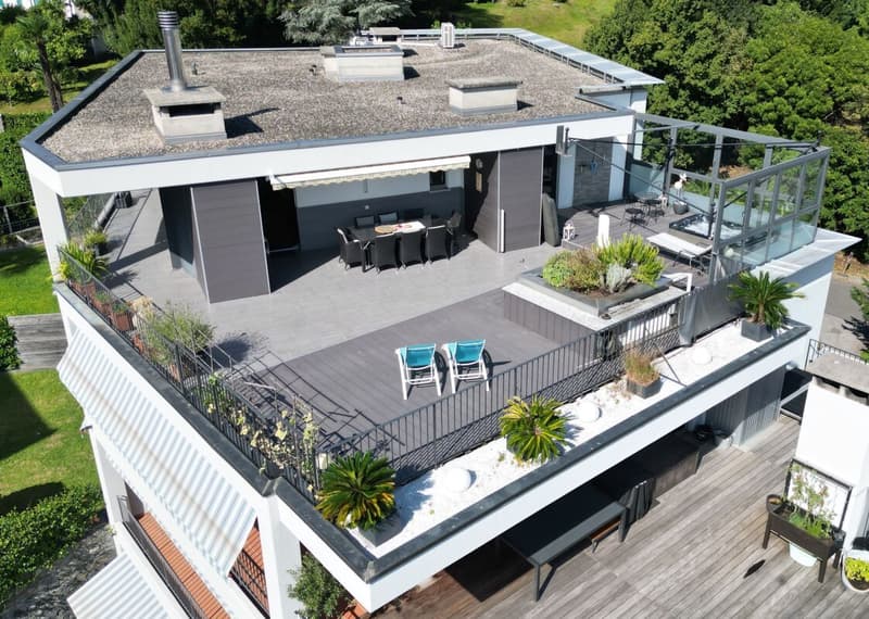 Luxurious 4 ½-room attic apartment with 200 m2 terrace and spectacular views (3)