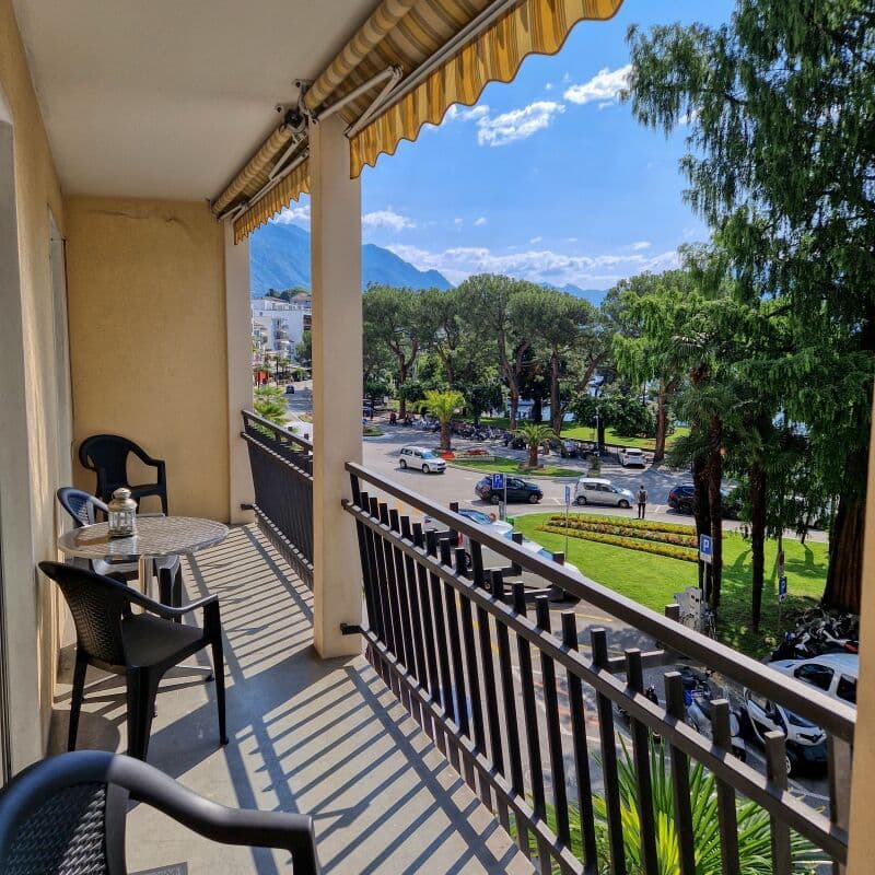 RESIDENZA SECONDARIA - 3 ½ locali con balcone, diretto sul lungo lago (1)
