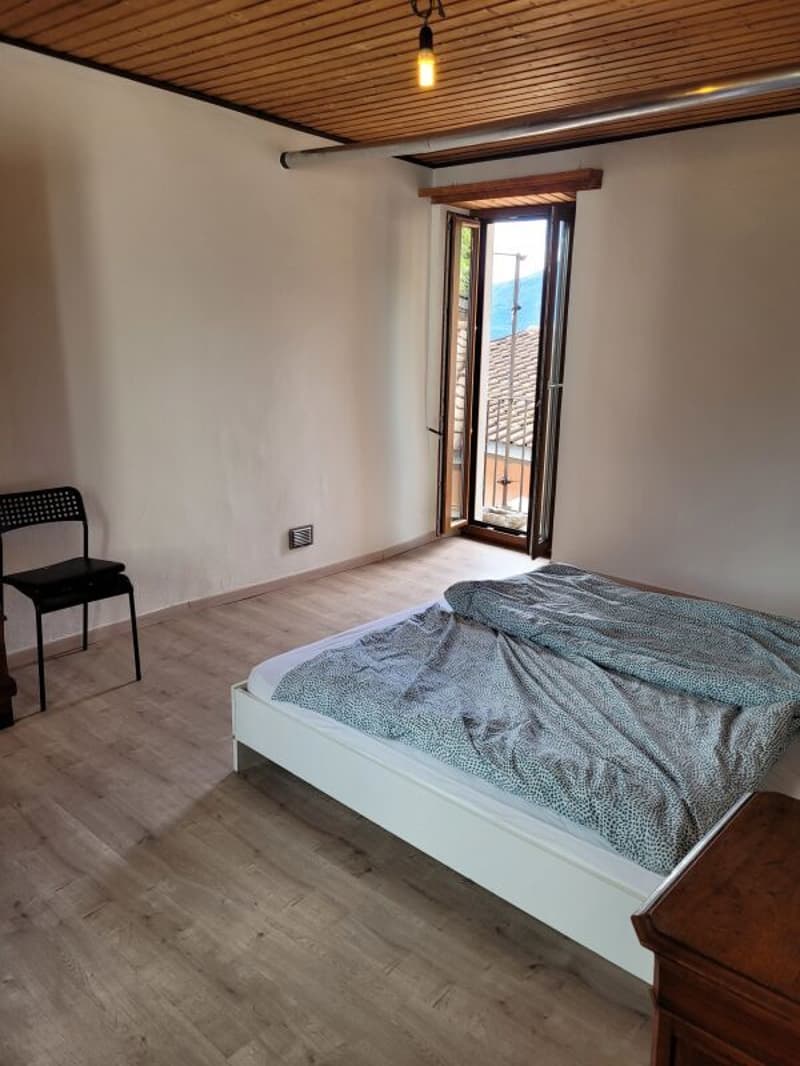 VENDITA/AFFITTO CON RISCATTO: Casa di 4½ locali, rinnovata e con bellissima vista lago (5)