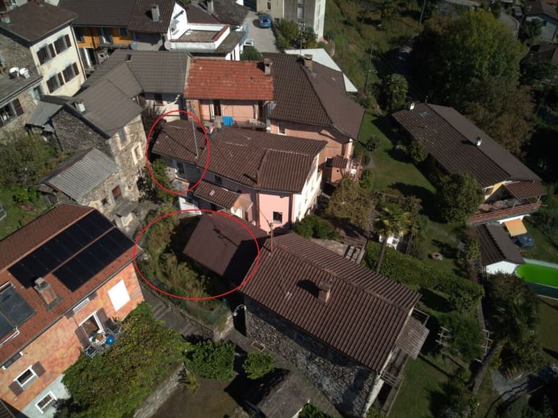Rustico/stalla con giardino e due locali extra con bella vista lago (4)