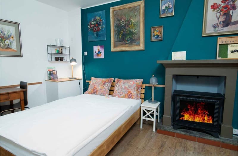 3.5-Room B&B – Historic Charm and Strategically Favorable Location (2)