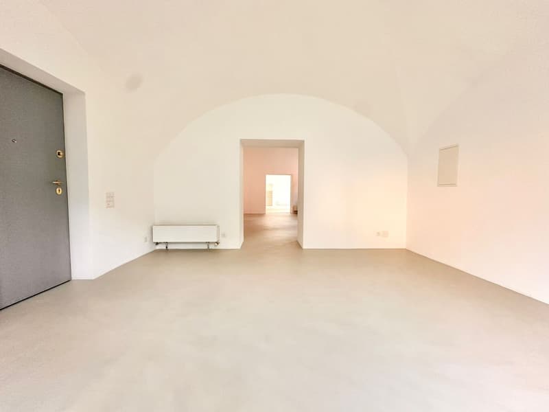Charmant objet commercial au cœur de la vieille ville de Locarno (16)
