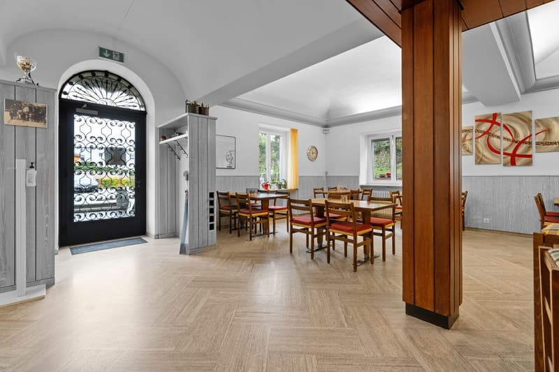 Hôtel historique avec restaurant, grotto et terrain à bâtir – une occasion rare au cœur du Tessin (60)