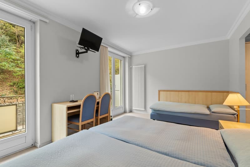 Hôtel historique avec restaurant, grotto et terrain à bâtir – une occasion rare au cœur du Tessin (28)
