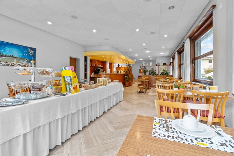 Hôtel historique avec restaurant, grotto et terrain à bâtir – une occasion rare au cœur du Tessin (48)