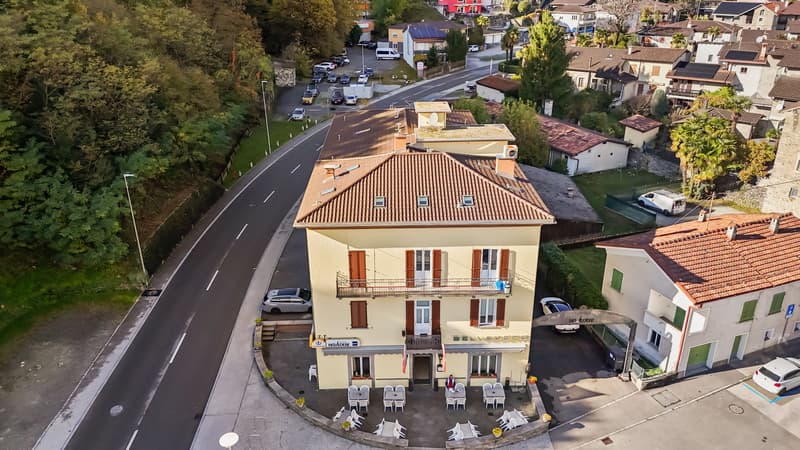 Hôtel historique avec restaurant, grotto et terrain à bâtir – une occasion rare au cœur du Tessin (3)