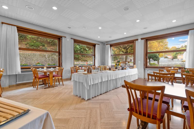 Hôtel historique avec restaurant, grotto et terrain à bâtir – une occasion rare au cœur du Tessin (46)