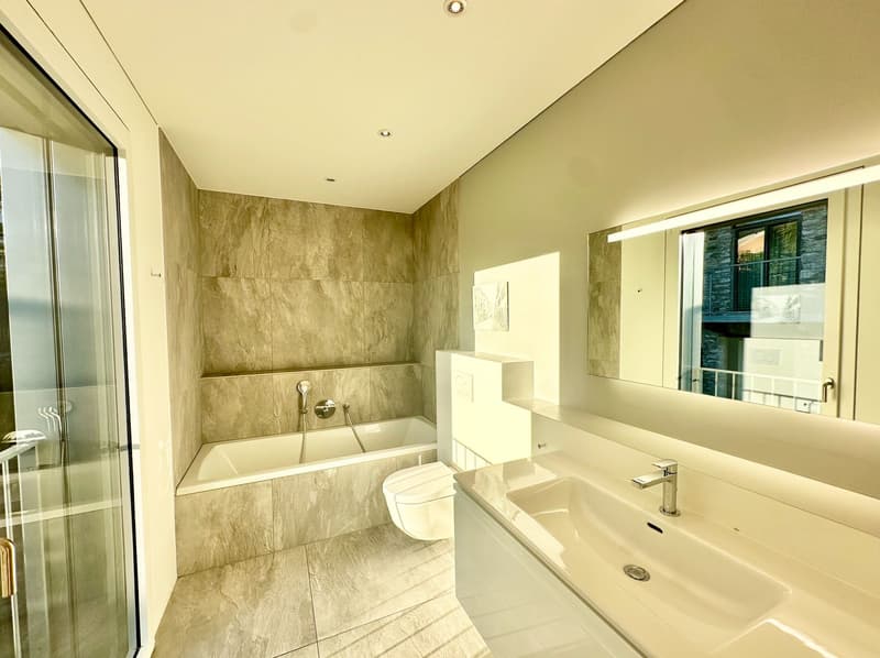 Panoramic Villa with Lake View and Unique Design – Via Mondacce, Minusio (21)