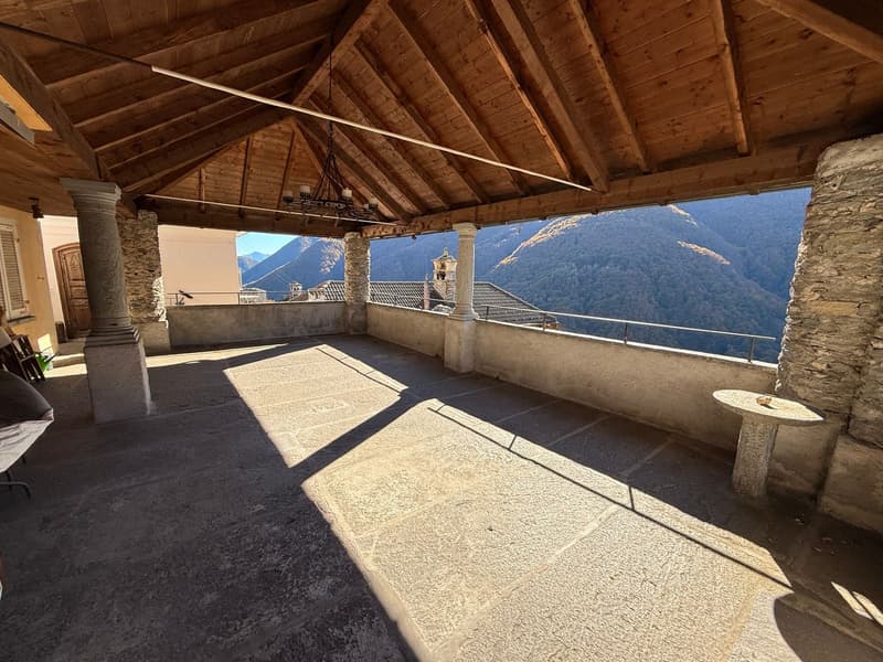 Casa di villaggio storica del 1649 con vista panoramica mozzafiato (2)
