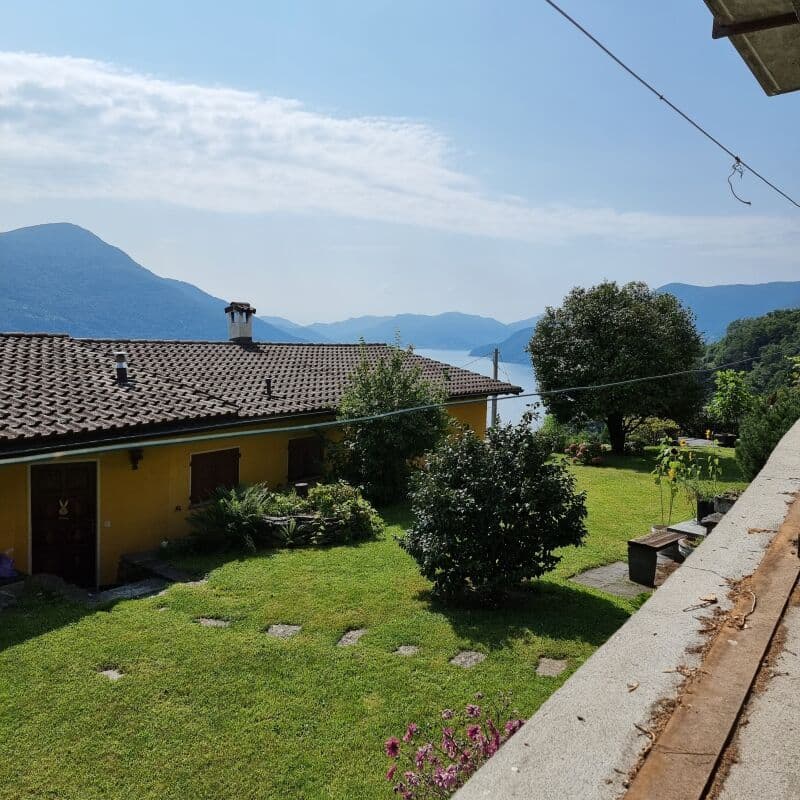 Maison de famille avec jardin et belle vue sur le lac. Possible comme deuxième résidence (9)