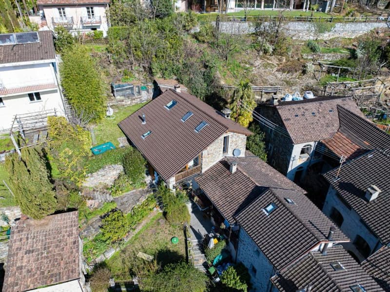 Storia e Charme –  Casa Antica Con Due Appartamenti, Giardino e Garage (6)