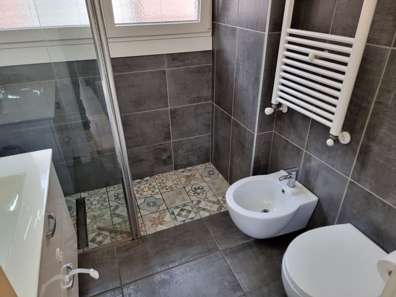 Petit paradis urbain : calme dans un bâtiment à quelques pas du centre (6)