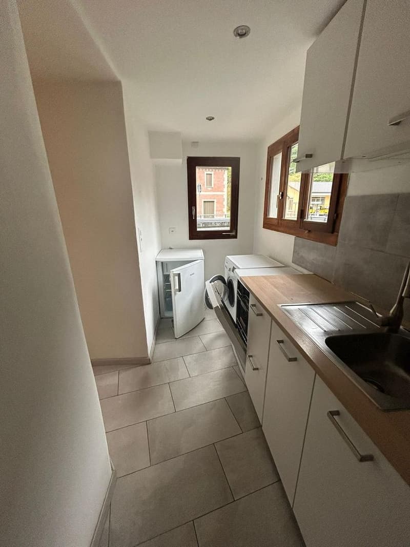 Renovated multi-family house with 3 apartments in the center of Cevio (16)
