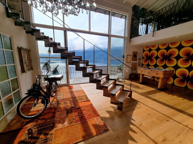 Where the lake meets the sky: a residence floating above beauty (3)
