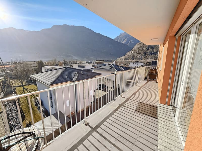 Modern, newly built 3.5-room apartment with terrace (7)