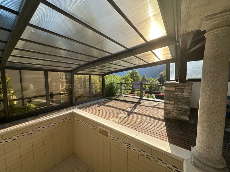 Villa con piscina panoramica, sauna e vista spettacolare sopra Locarno (14)