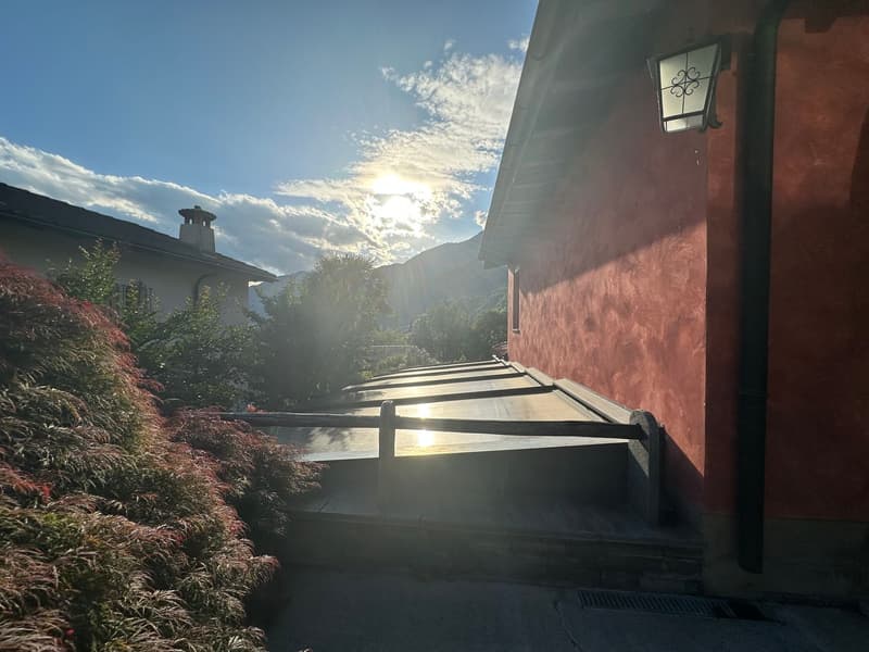 Villa con piscina panoramica, sauna e vista spettacolare sopra Locarno (16)