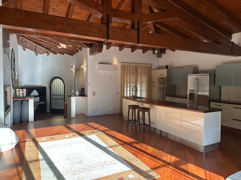 Villa con piscina panoramica, sauna e vista spettacolare sopra Locarno (9)