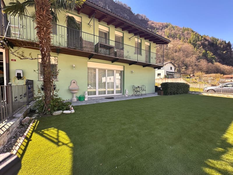 Maison unifamiliale avec jardin, vue sur les montagnes et technologie moderne à Moghegno (7)