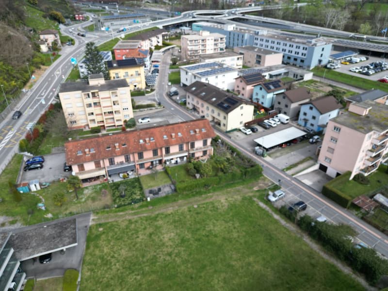 Einfamilienhaus mit 7.5 Zimmern, privatem Garten und 2 Parkplätzen (13)