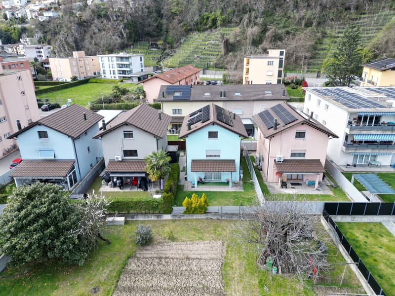 Einfamilienhaus mit 7.5 Zimmern, privatem Garten und 2 Parkplätzen (12)