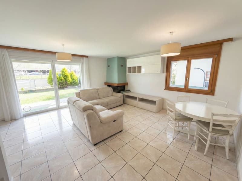 Einfamilienhaus mit 7.5 Zimmern, privatem Garten und 2 Parkplätzen (2)